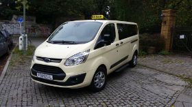 Ford Tourneo Custom vorn.jpg